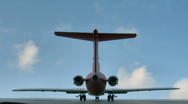 Boeing 727-225 Adv/RE Valsan „Super 27“