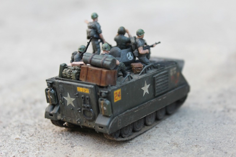 M113