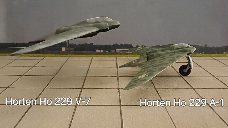 Horten Ho 229 V-7 und A-1, PM Modell 1:72 von Peter Lindner