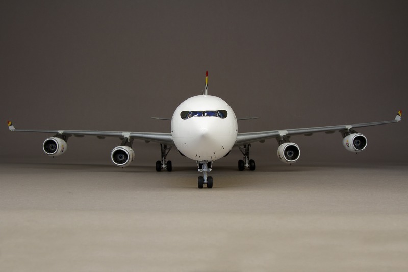 Airbus A340-300