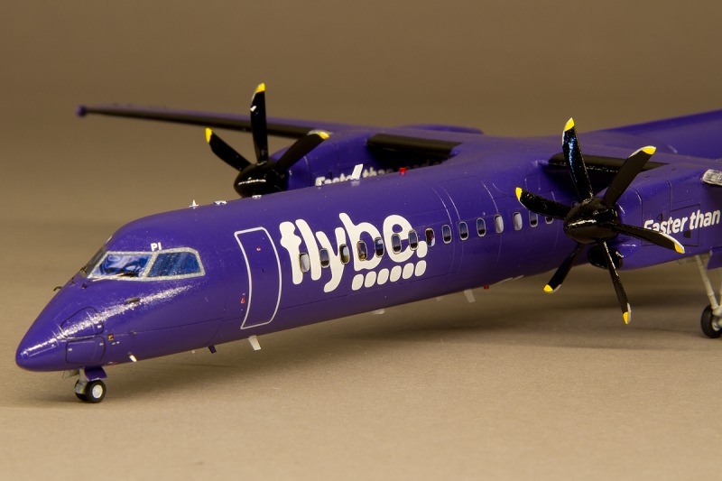 Bombardier Dash 8Q-400