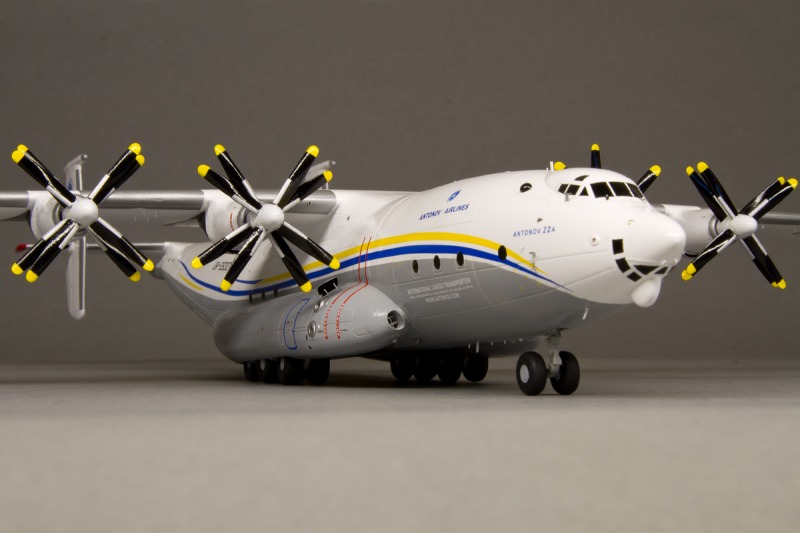 Antonov An-22