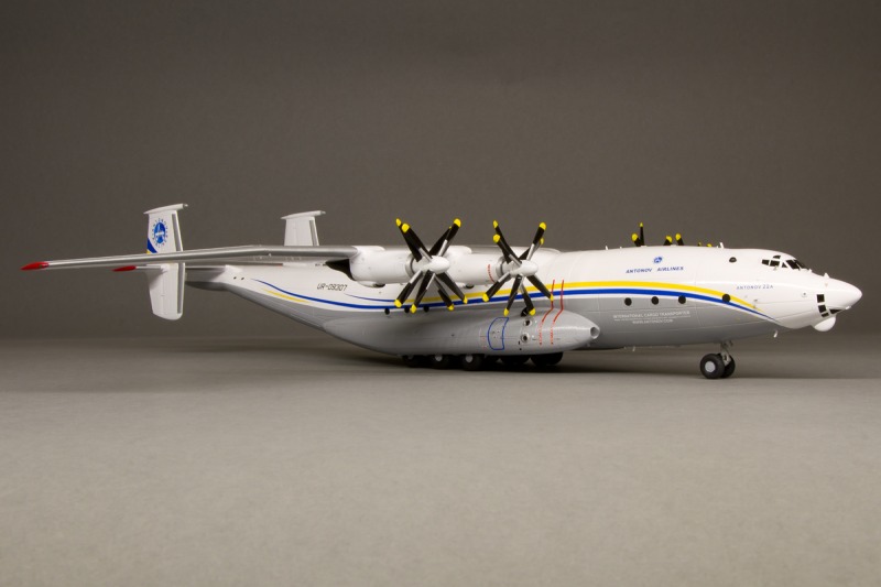 Antonov An-22