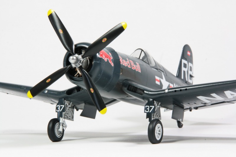 Vought F4U-4 Corsair