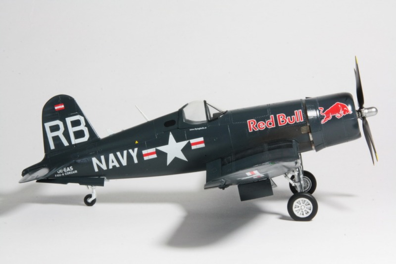 Vought F4U-4 Corsair