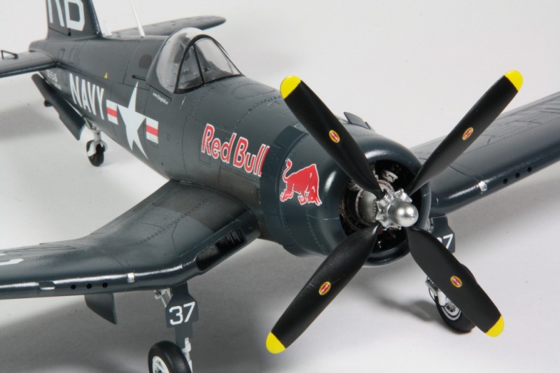 Vought F4U-4 Corsair