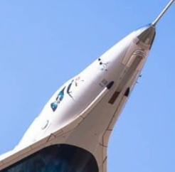 Originalbild, Quelle: https://img5.goodfon.com/original/1920x1080/5/c8/virgin-galactic-white-knight-two-vss-enterprise-spaceship-pl.jpg?d=1