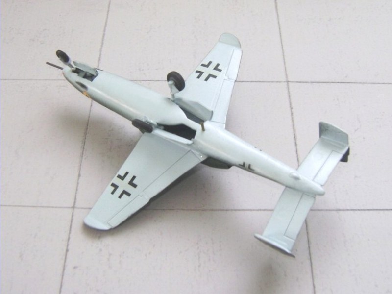 Heinkel He 162 A-2 Salamander