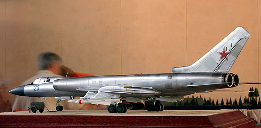 Bernhard Pethes Tu-128 in 1:72 von Amodel.