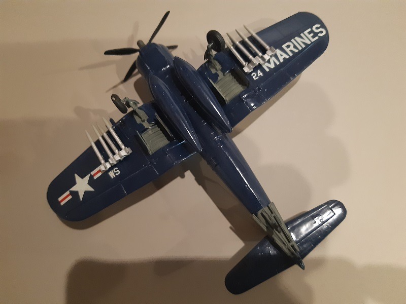 Chance Vought F4U-4 Corsair