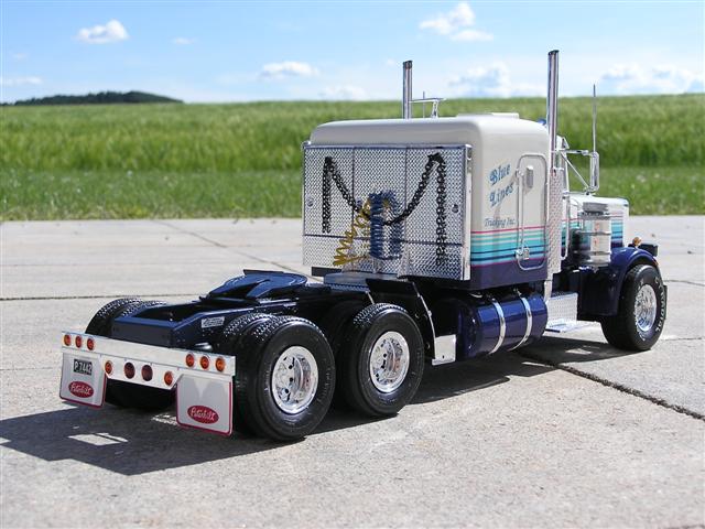 Peterbilt 359