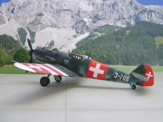 Revell Modell schweizer Me-109 G-6 J-706 