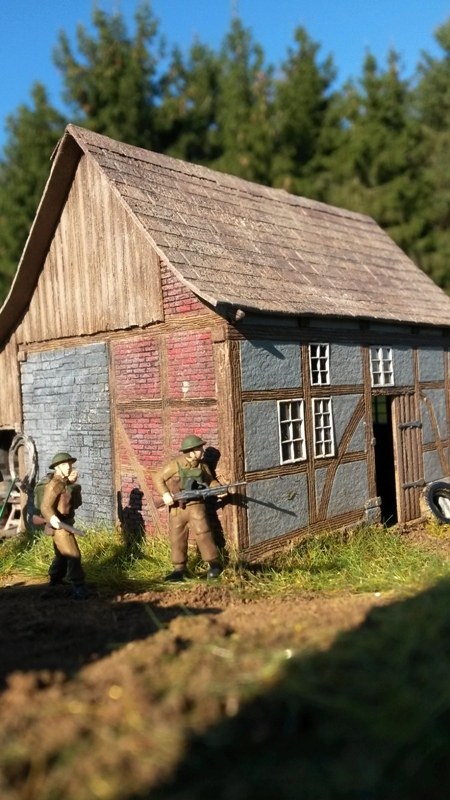 Die hervorragend detaillierten und von mir von Hand bemalten 1:72 Zvezda Soldaten.