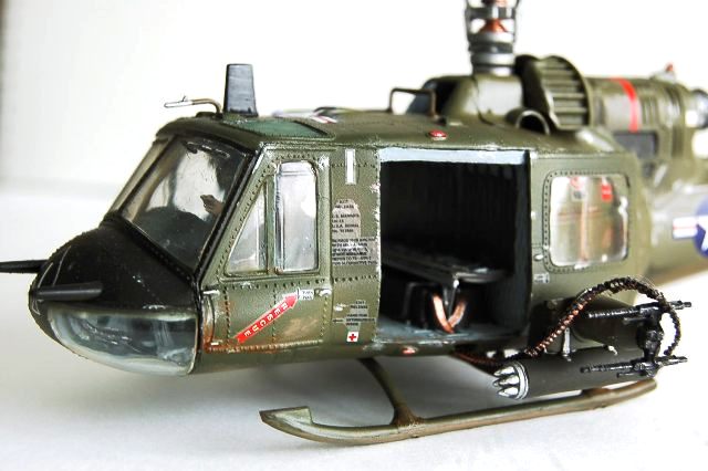 Bell UH-1E Huey "Frog"