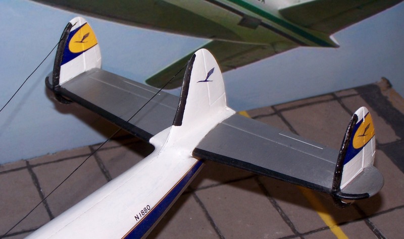 Lockheed L-1049H Super Constellation, Heller 1:72 von Wolfgang Warnholtz