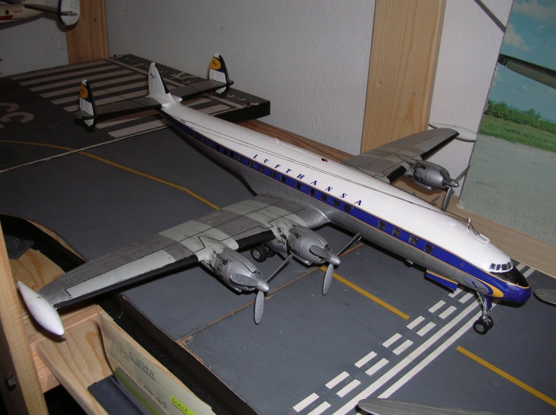 Lockheed L-1049H Super Constellation, Heller 1:72 von Wolfgang Warnholtz