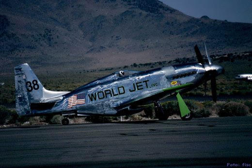 Race Mustang P-51 #38 "World Jet"