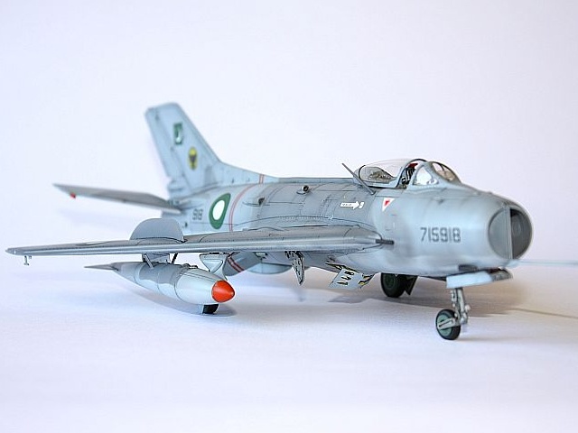 Shenyang F-6 Farmer