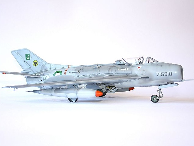 Shenyang F-6 Farmer