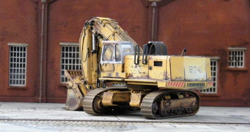 Liebherr R 974