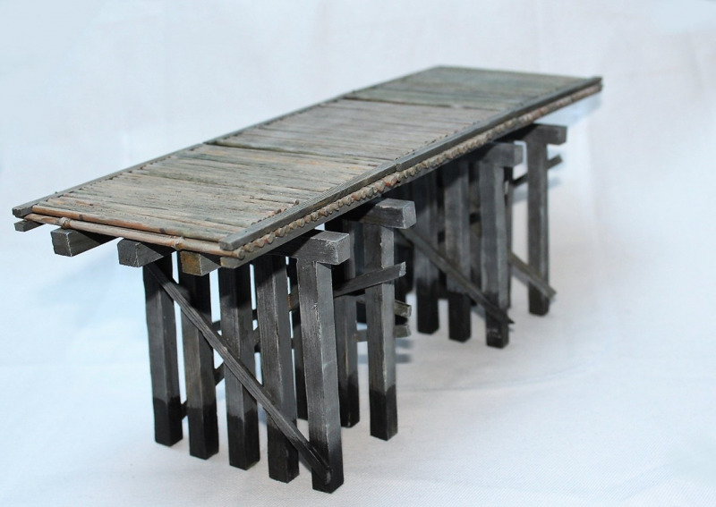 „Holz spricht, bevor es bricht“