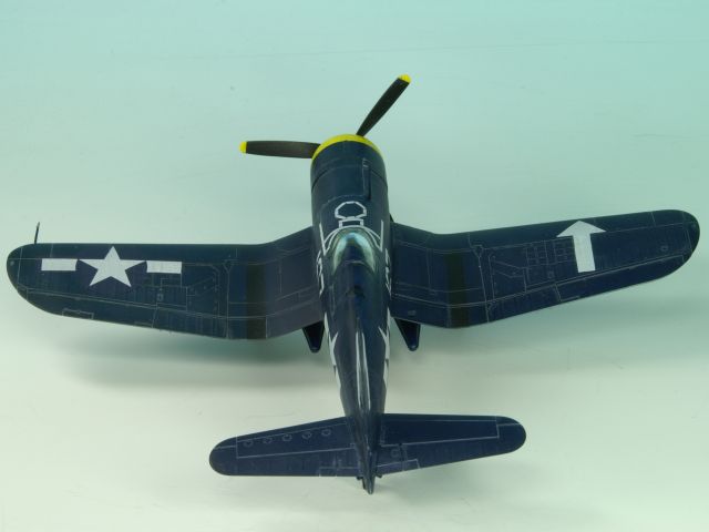 Chance Vought F4U-1D Corsair