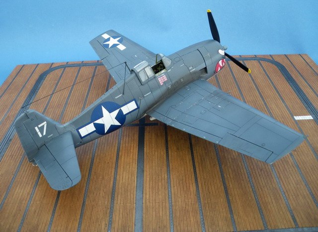 Grumman F6F-3 Hellcat