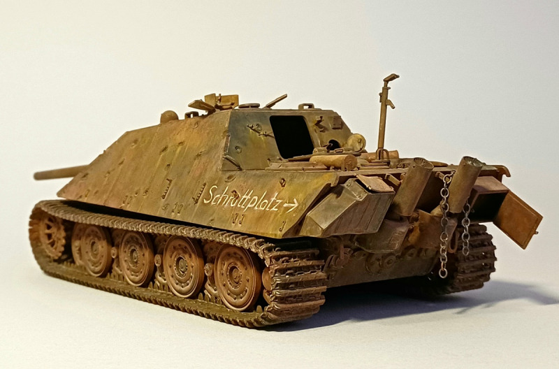 Jagdpanther mit 12,8 cm KwK 44