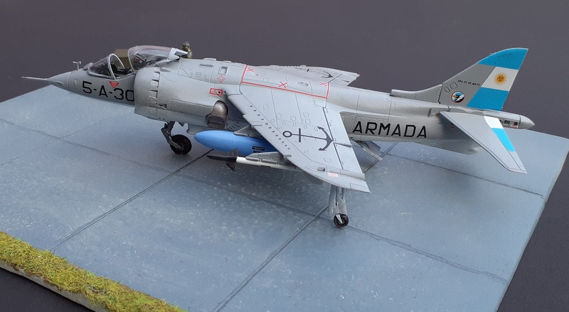 Italeri Hawker Harrier GR.I Plastic Model Kit - Scale Model Aircraft For Building And Painting - View #9