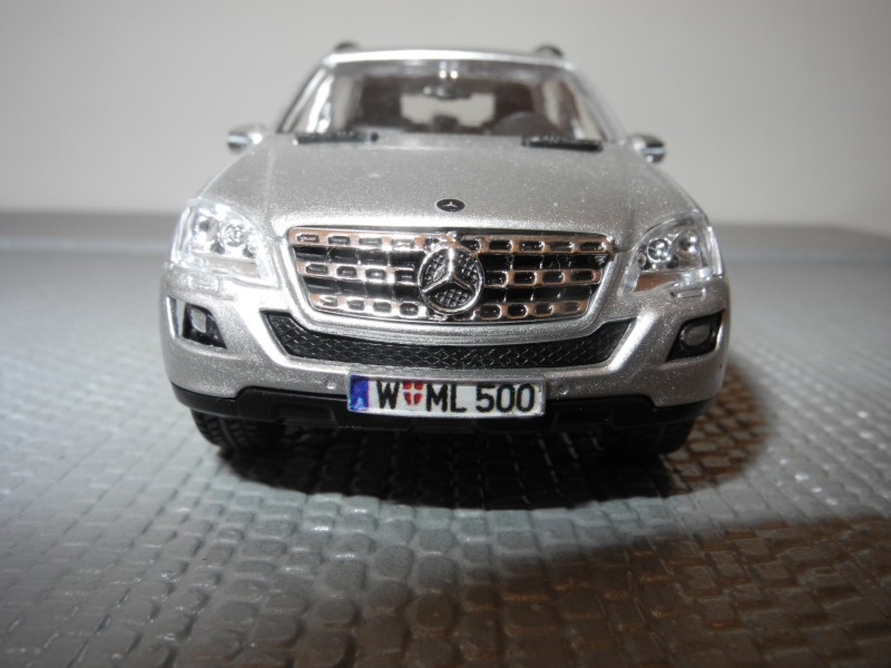 Mercedes-Benz ML 500