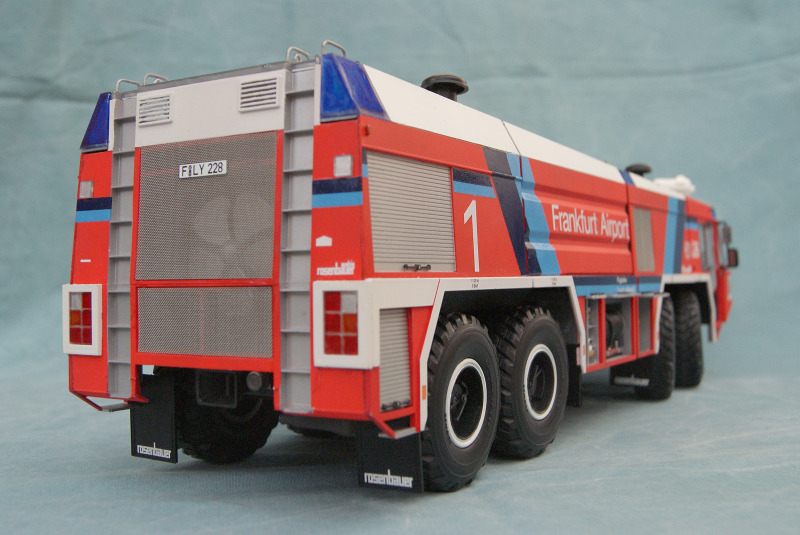 Rosenbauer GFLF Simba 8x8