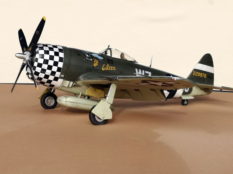 P-47D-28-RA Thunderbolt "Eileen"
