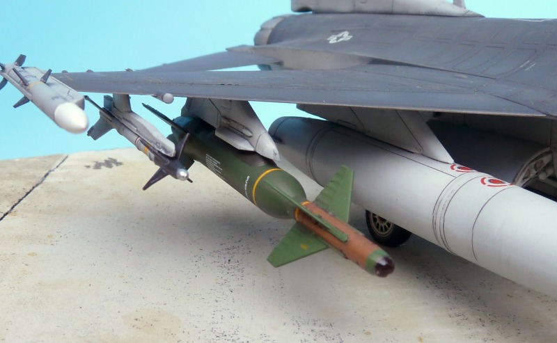 General Dynamics F-16 DG