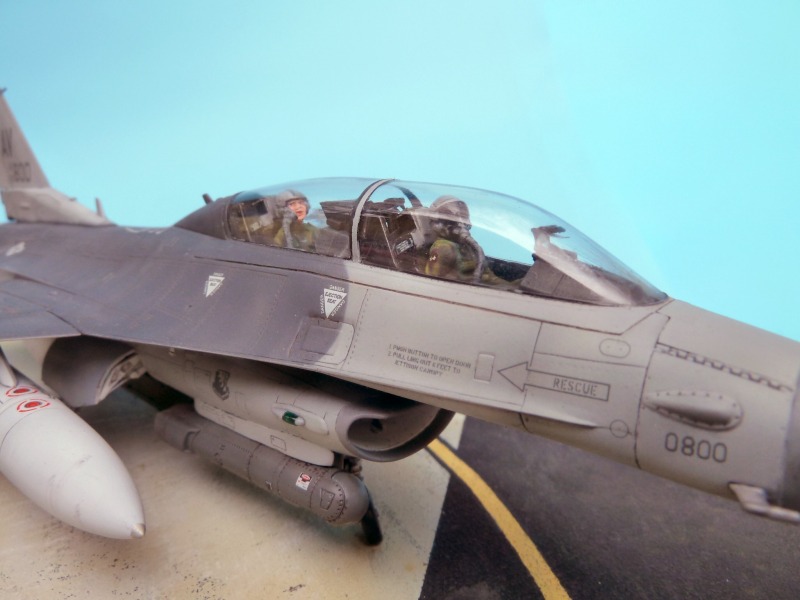 General Dynamics F-16DG