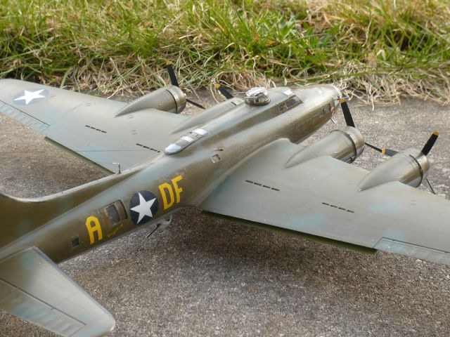 Boeing B-17F-10-BO Flying Fortress