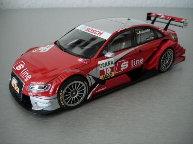 Audi A4 DTM S Line N°11 2009 - Mike Rockenfeller - 1/43 Spark S2509