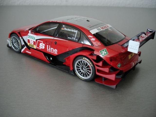 Audi A4 DTM S LINE N°11 – Mike Rockenfeller 2009 – Spark 1/43 (S2509)