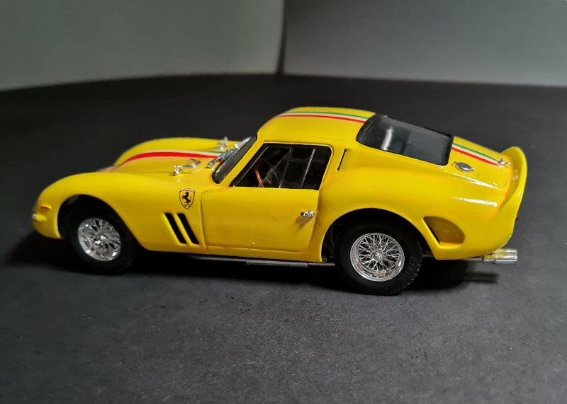 【60％OFF】 1:24 Italeri GTO, 250 Ferrari von Töpfer Michael フェラーリ