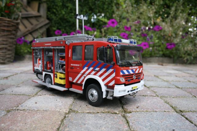Mercedes-Benz Atego Schlingmann HLF 20/16