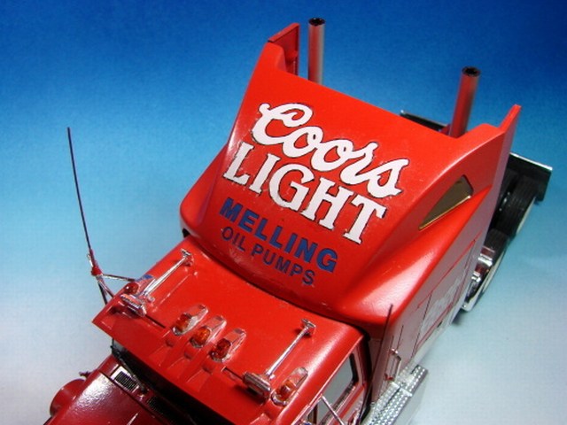 Revell, maquette camion truck, Ford aeromax 106, 1/24