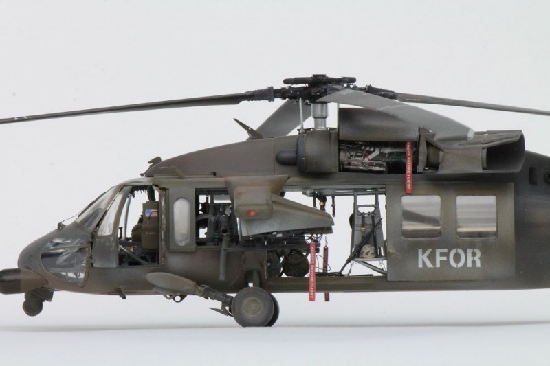 Sikorsky UH-60L Black Hawk