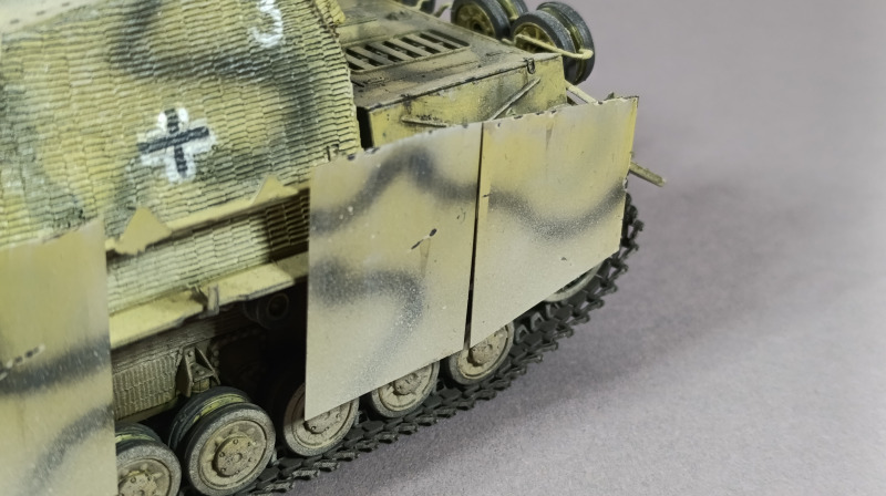 Sturmpanzer IV Brummbär früh, HobbyBoss 1:35 von Andy Hartung
