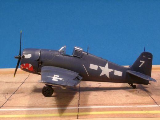 Grumman F6F-5 Hellcat