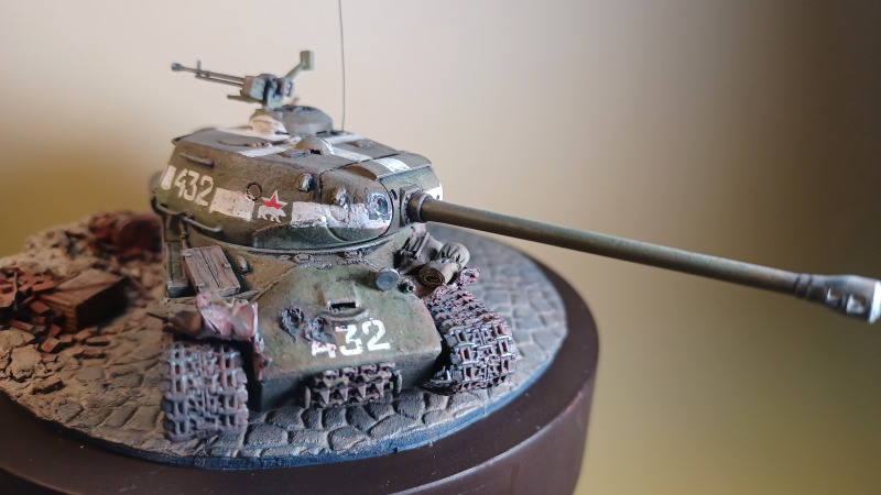 IS-2