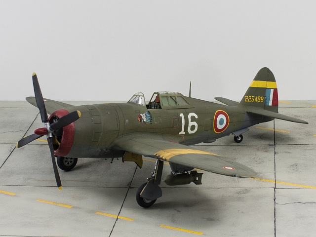 Republic P-47D-21-RE Thunderbolt Razorback