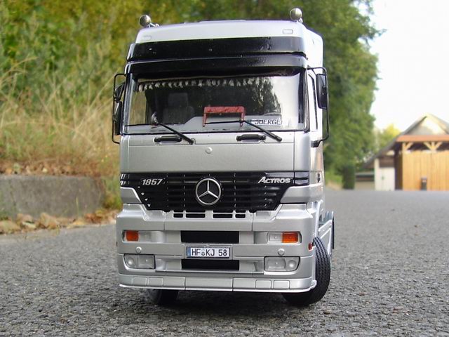 Mercedes-Benz Actros 1857 Megaspace