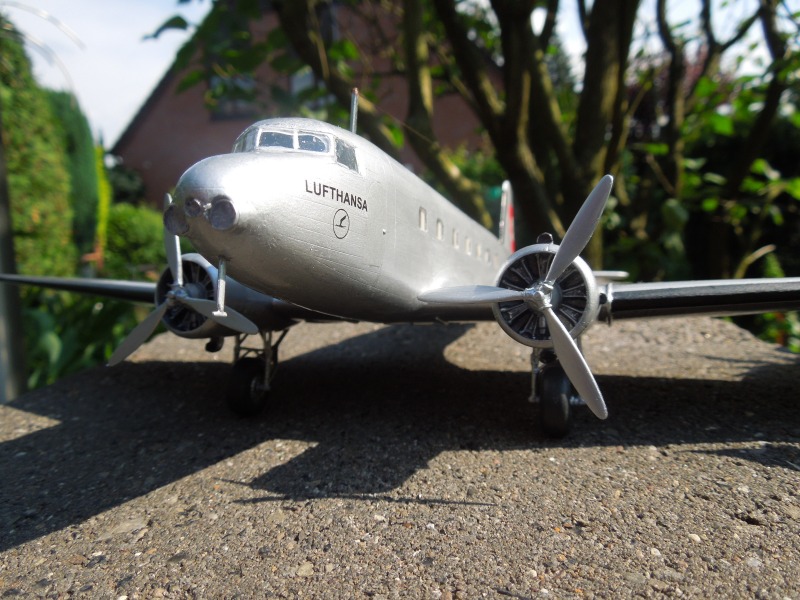 Douglas DC-2