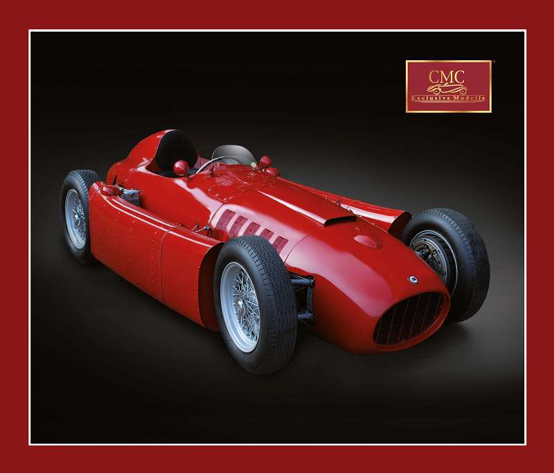 Das Modell des Lancia D50 in 1:18, der dem Ferrari zum Verwechseln ähnlich sieht.