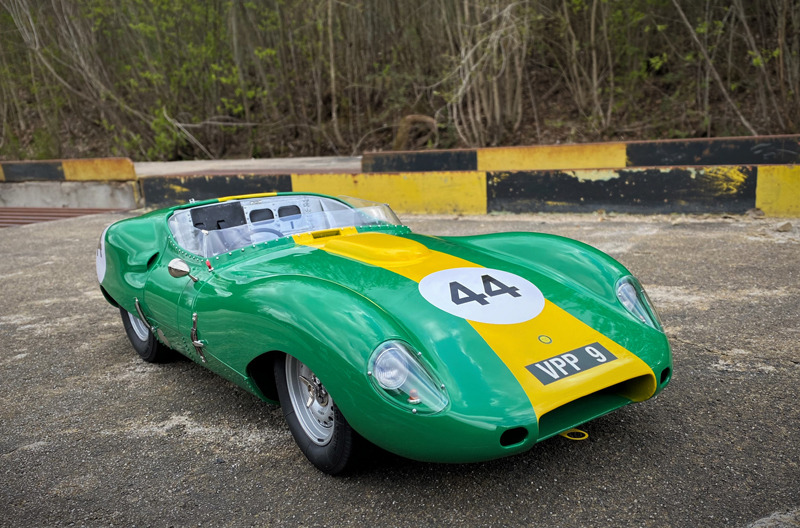 Lister Jaguar Costin