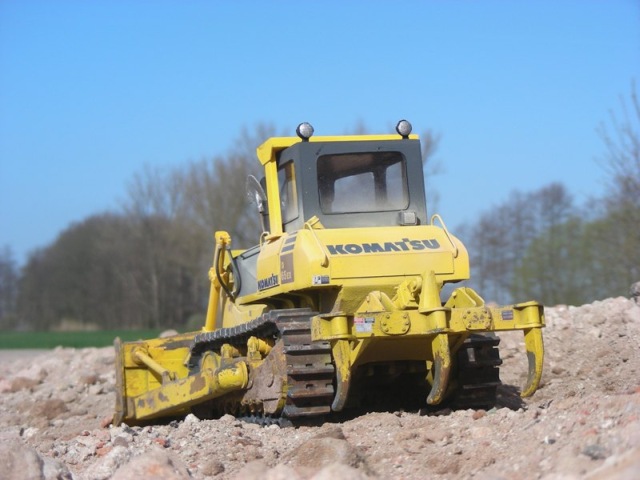 Komatsu D65EX